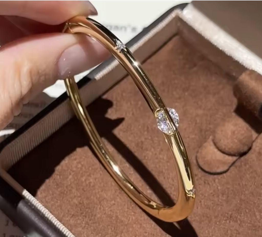 Single Zircon Luxury Bangle Bracelet for Women