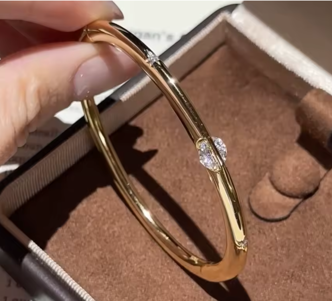 Single Zircon Luxury Bangle Bracelet for Women