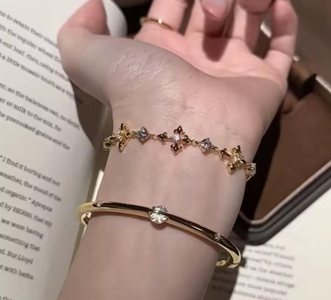Single Zircon Luxury Bangle Bracelet for Women