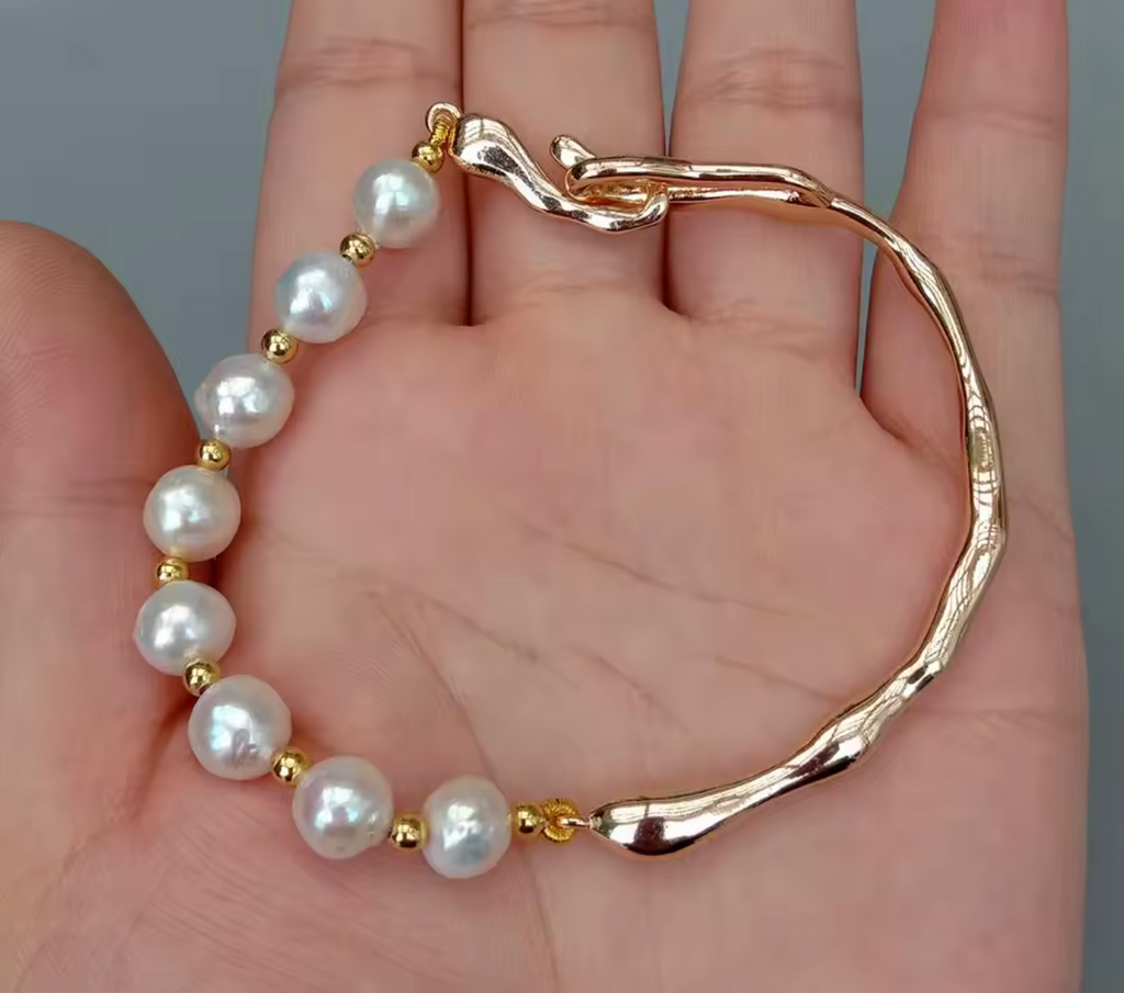7–8mm Freshwater Cultured White Pearl Bracelet