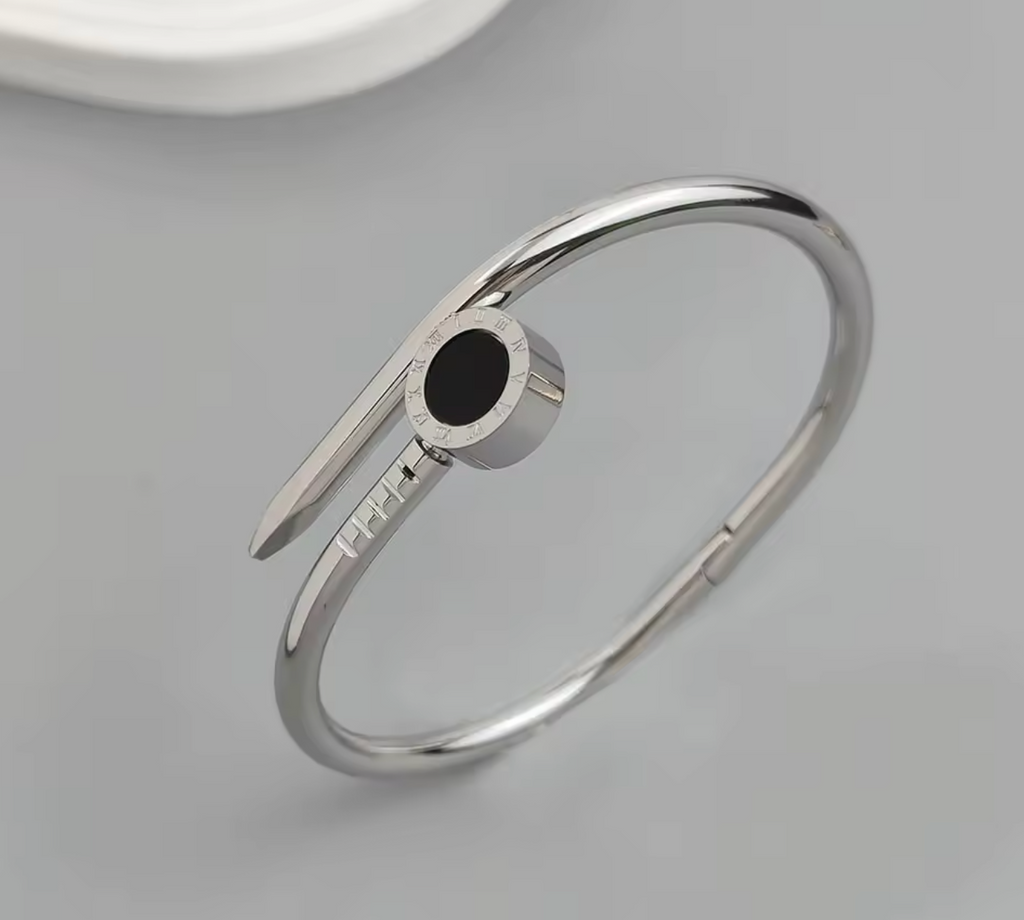 Charming Roman Numeral Wire Nail Bracelet for Women
